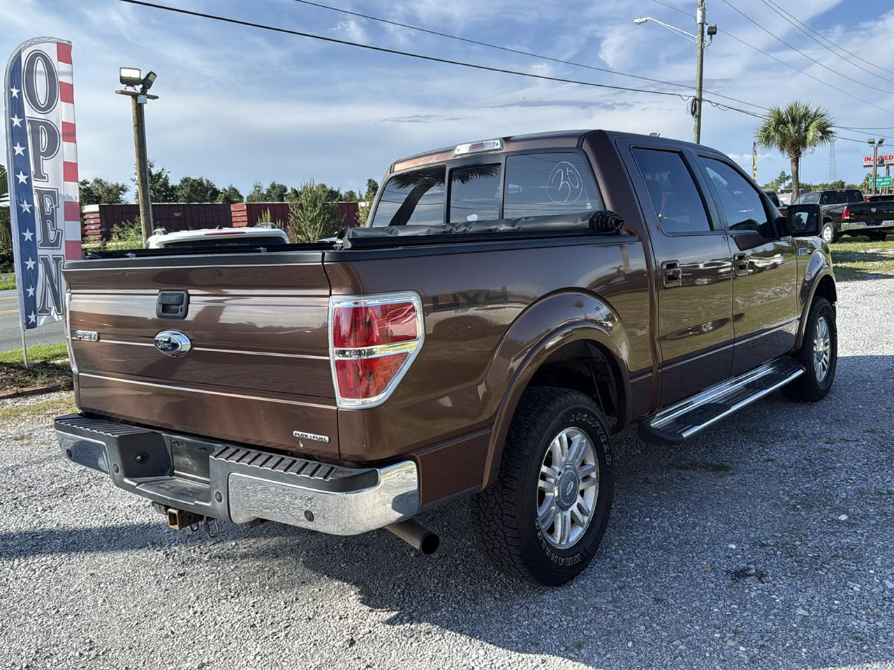 Ford F-150 4WD SuperCrew 145" Lariat 2012