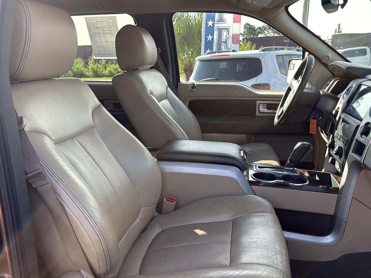 Ford F-150 4WD SuperCrew 145" Lariat 2012