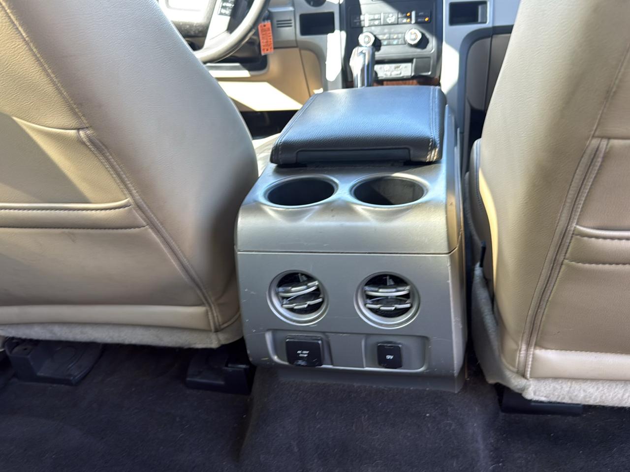 Ford F-150 4WD SuperCrew 145" Lariat 2012
