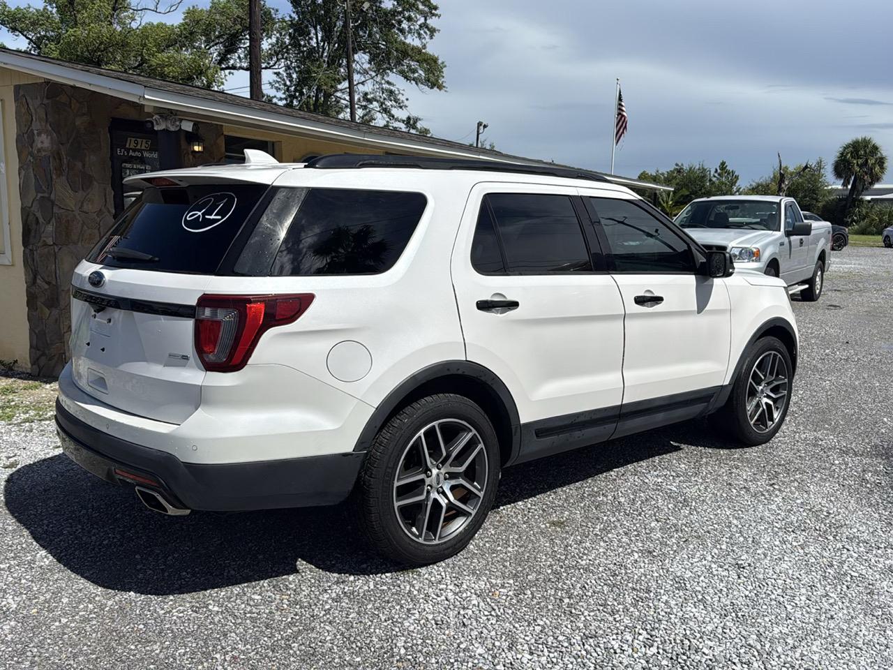 Ford Explorer Sport 4WD 2017