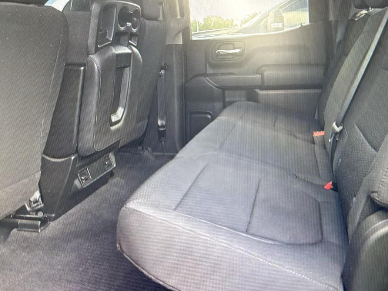 Chevrolet Silverado 1500 4WD Crew Cab 147" Custom 2020