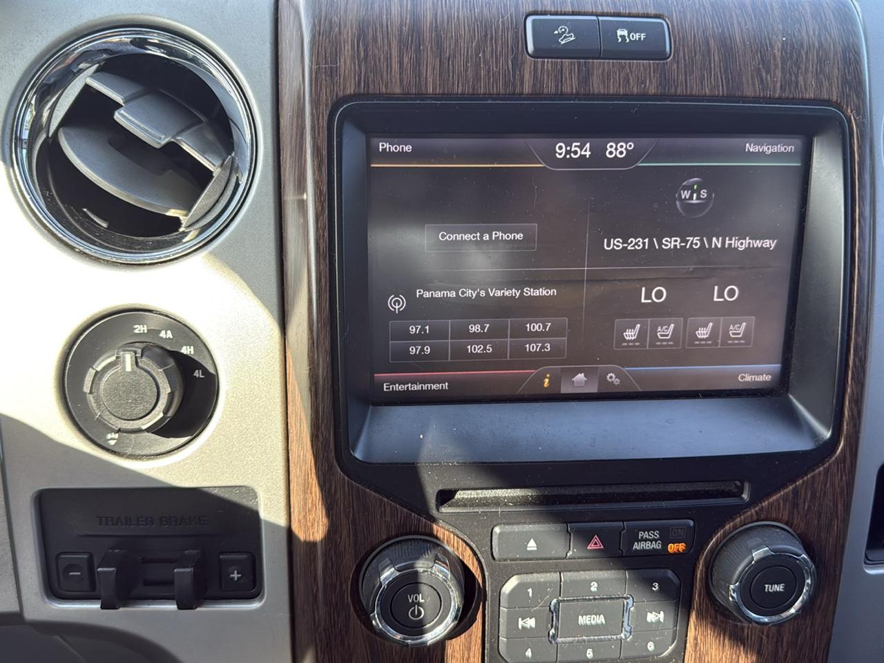 Ford F-150 4WD SuperCrew 139" Lariat 2013