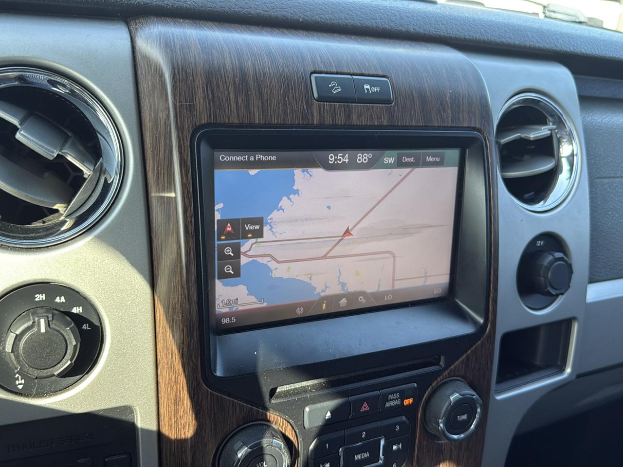 Ford F-150 4WD SuperCrew 139" Lariat 2013