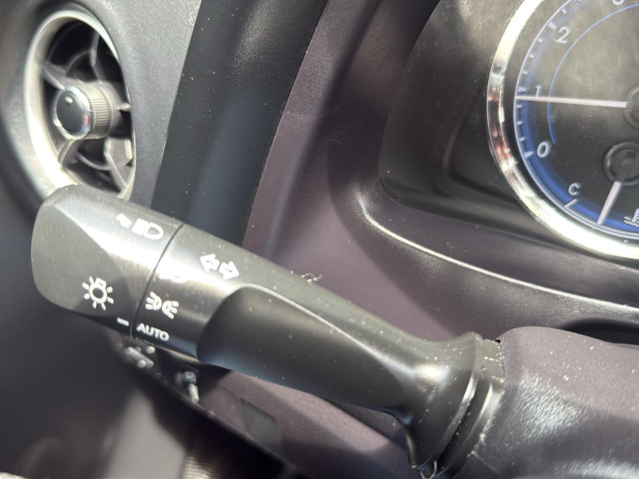 Toyota Corolla LE CVT (Natl) 2018