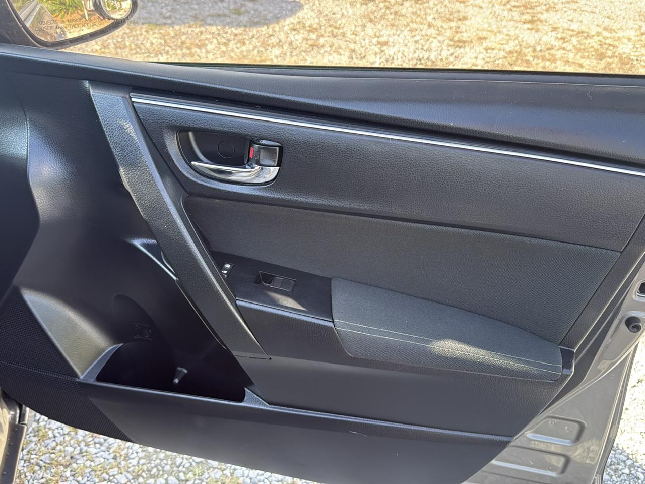 Toyota Corolla LE CVT (Natl) 2018