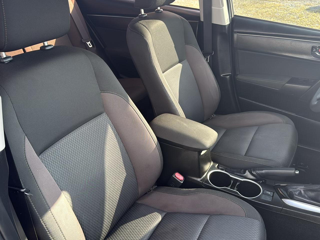 Toyota Corolla LE CVT (Natl) 2018