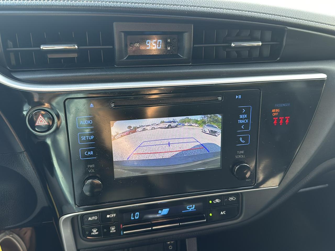 Toyota Corolla LE CVT (Natl) 2018
