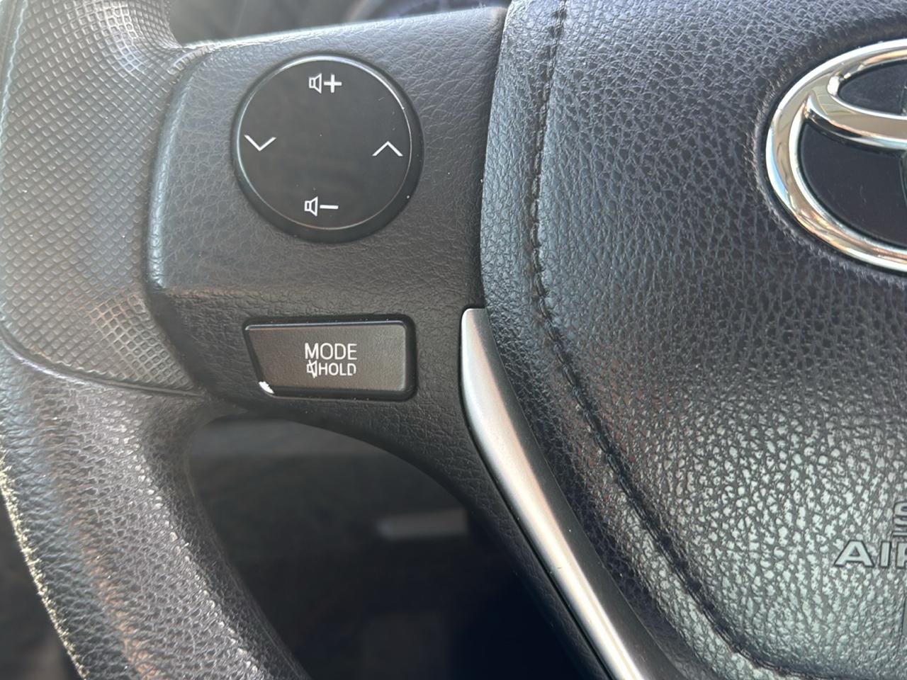 Toyota Corolla LE CVT (Natl) 2018
