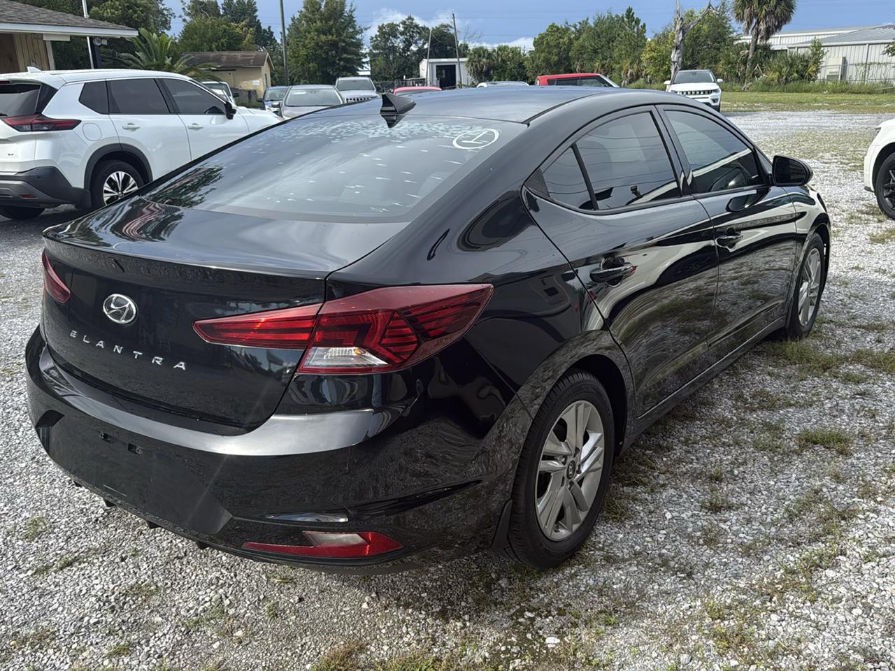 Hyundai Elantra SEL IVT 2020
