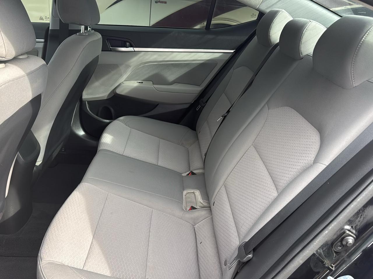 Hyundai Elantra SEL IVT 2020