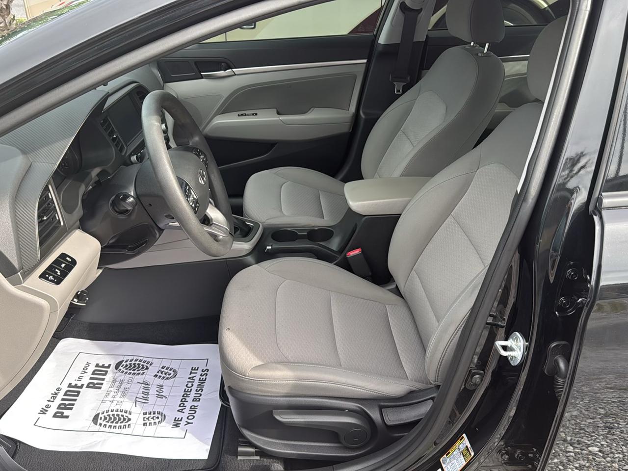 Hyundai Elantra SEL IVT 2020