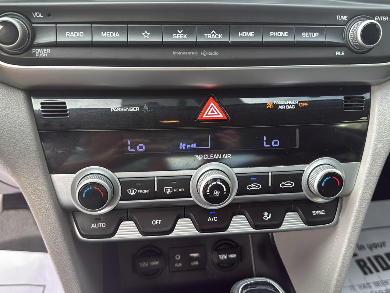 Hyundai Elantra SEL IVT 2020