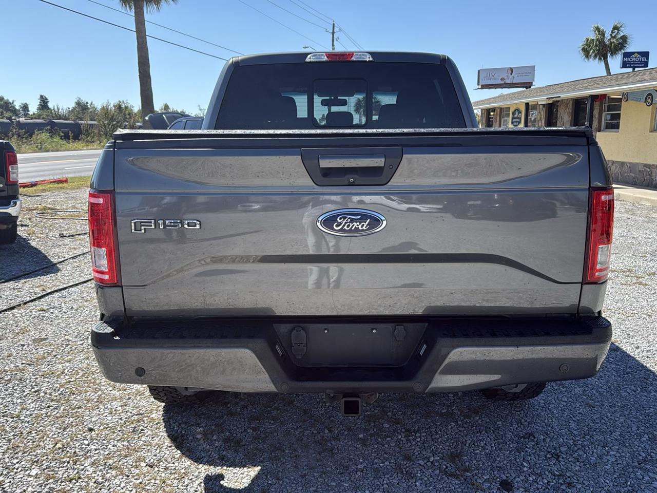 Ford F-150 4WD SuperCrew 145" XLT 2016