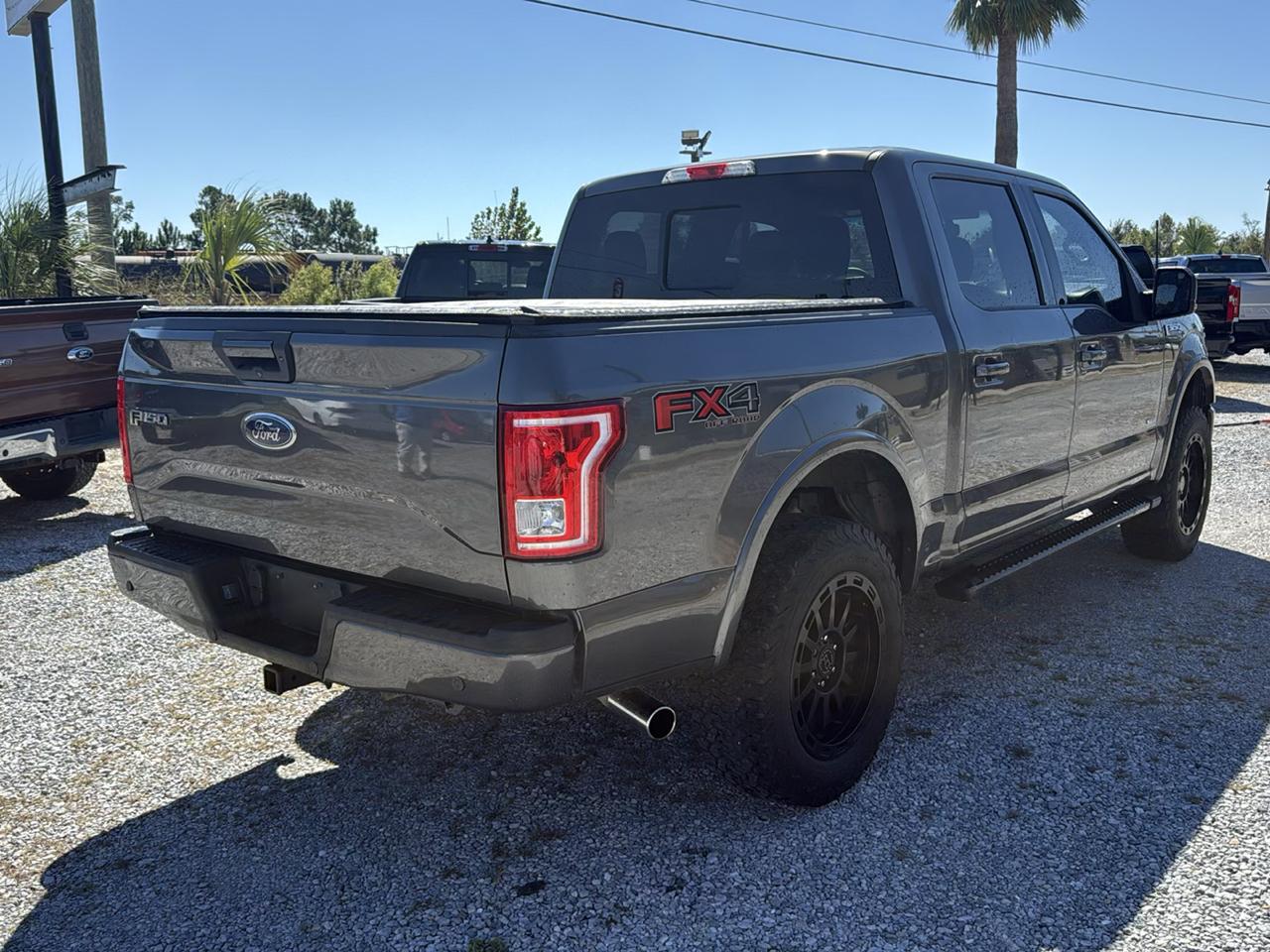 Ford F-150 4WD SuperCrew 145" XLT 2016