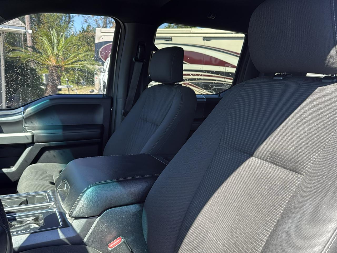 Ford F-150 4WD SuperCrew 145" XLT 2016
