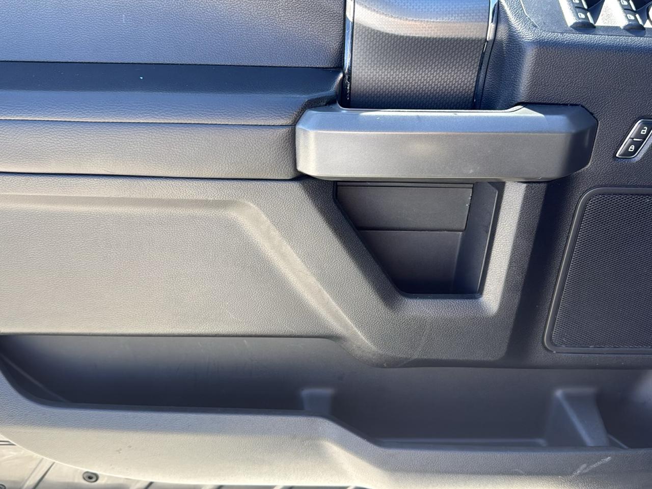 Ford F-150 4WD SuperCrew 145" XLT 2016