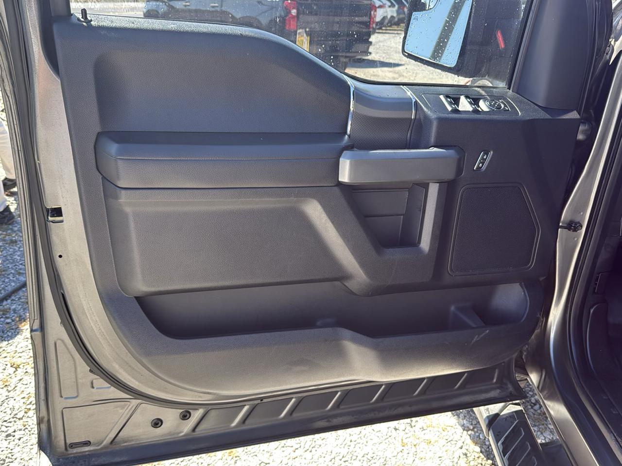 Ford F-150 4WD SuperCrew 145" XLT 2016