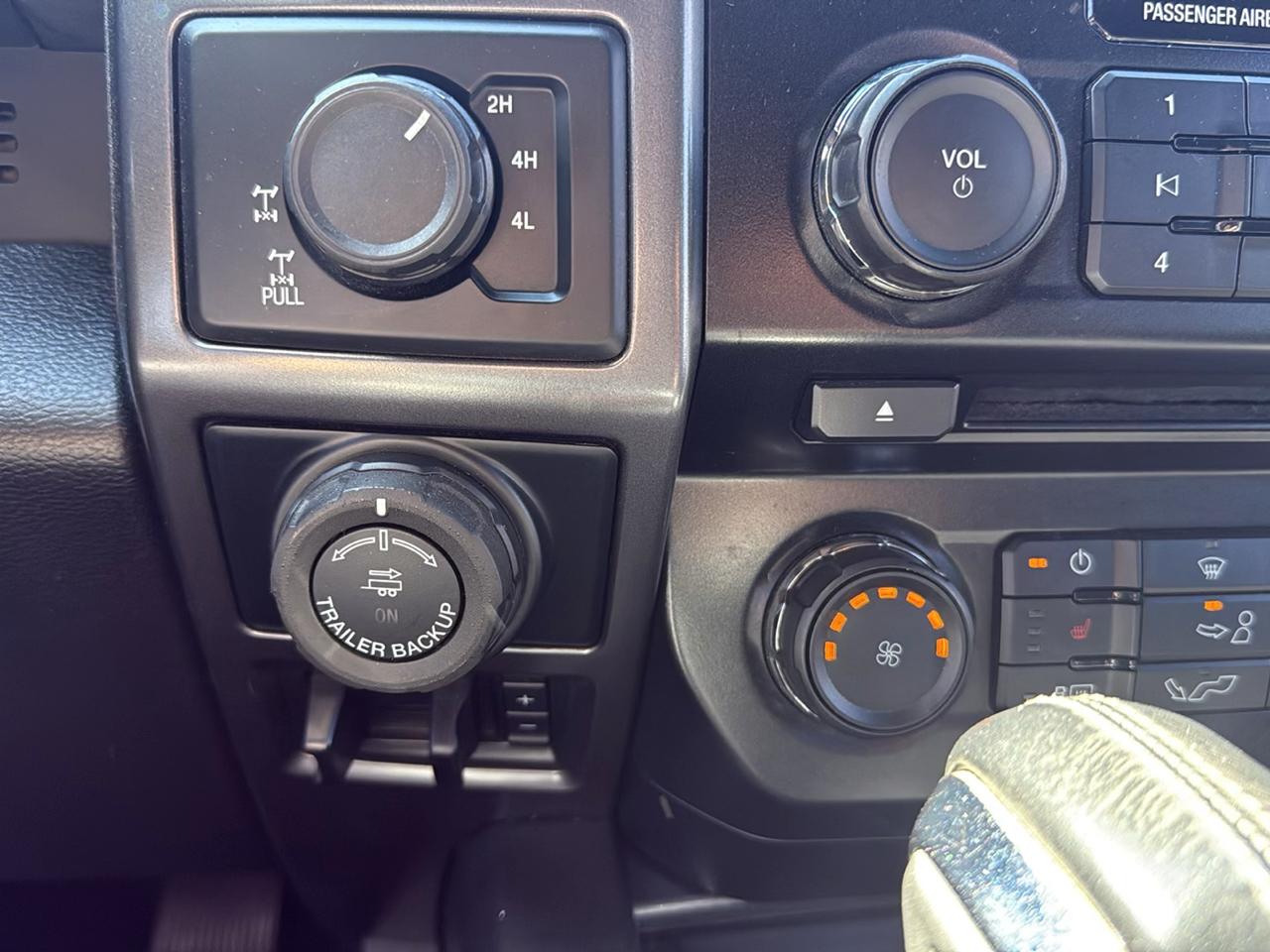 Ford F-150 4WD SuperCrew 145" XLT 2016