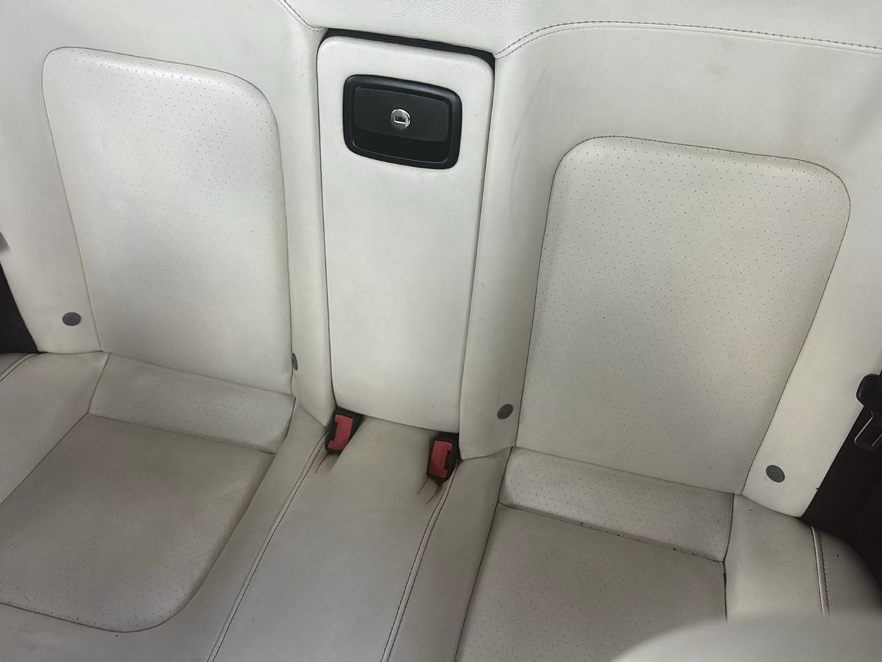 Volkswagen New Beetle Convertible 2dr Auto 2010