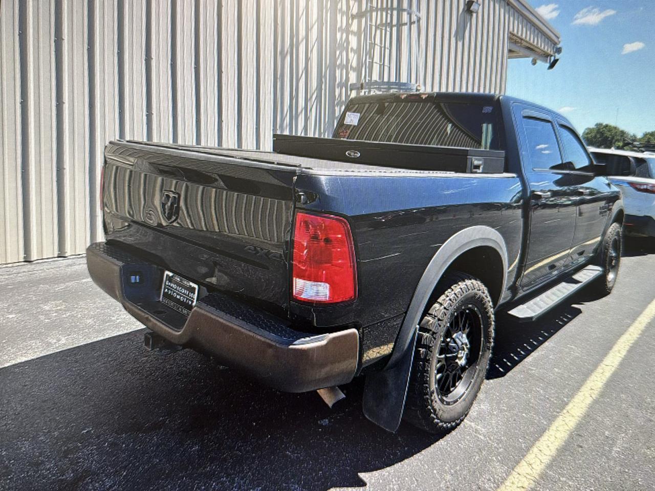 RAM 1500 Classic Tradesman 4x4 Crew Cab 5'7" Box 2022