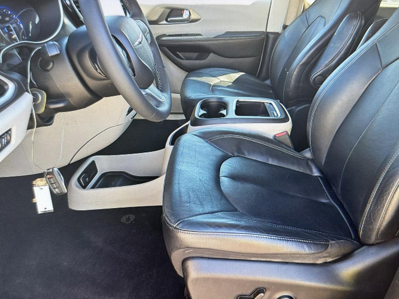 Chrysler Pacifica Touring L FWD 2022
