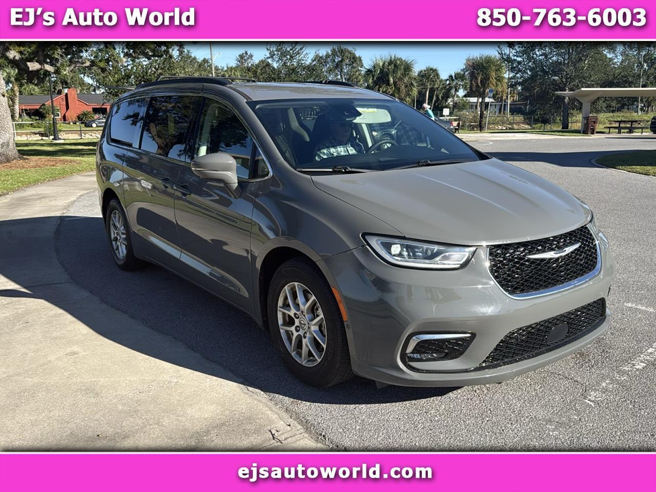 2022 Chrysler Pacifica Touring L FWD