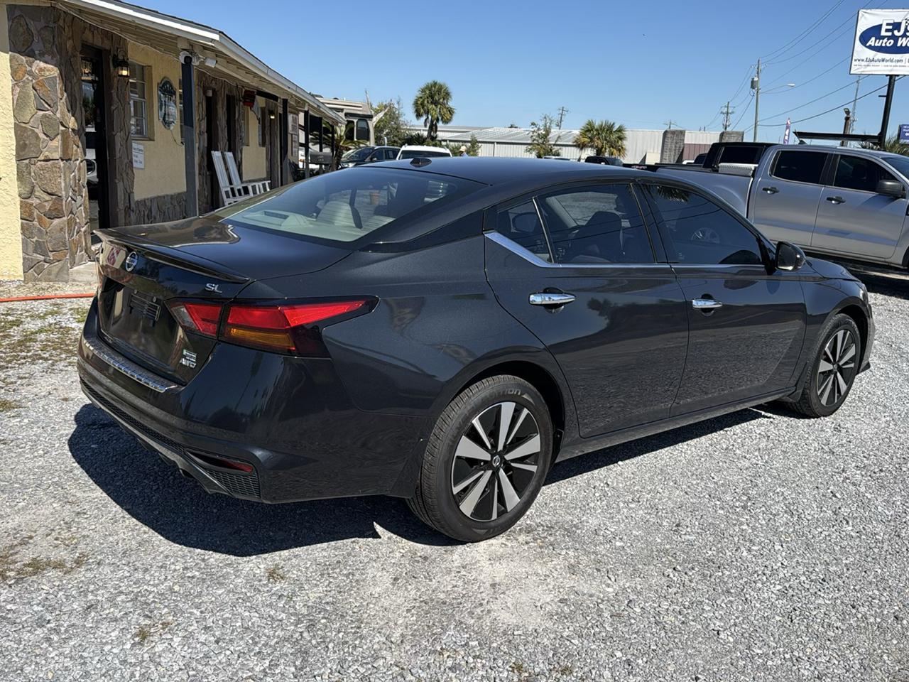 Nissan Altima 2.5 SL AWD Sedan 2022