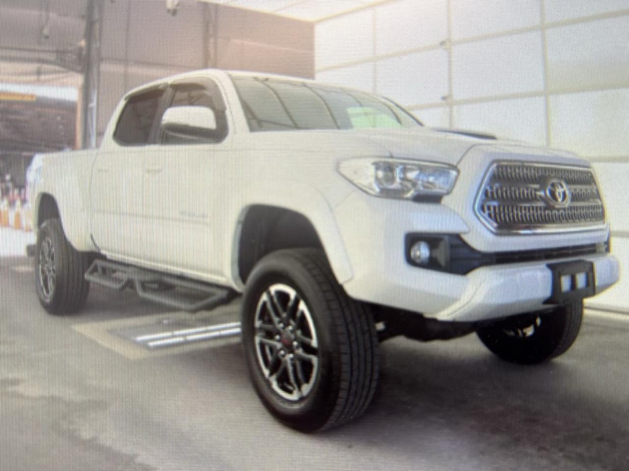 Toyota Tacoma 4WD Double Cab LB V6 AT TRD Off Road (Natl) 2016