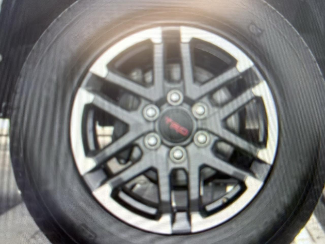 Toyota Tacoma 4WD Double Cab LB V6 AT TRD Off Road (Natl) 2016