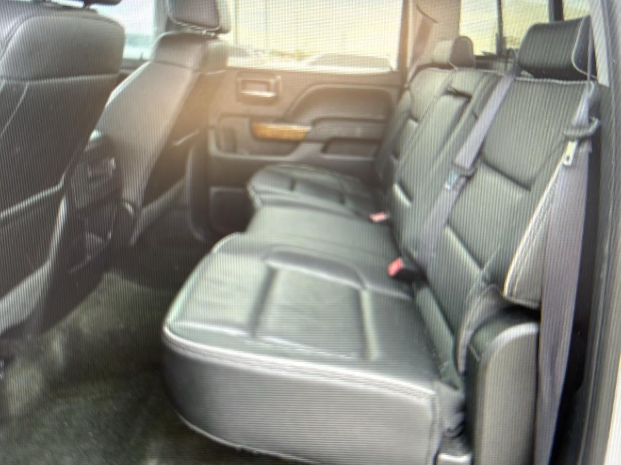 Chevrolet Silverado 1500 2WD Crew Cab 143.5" High Country 2017