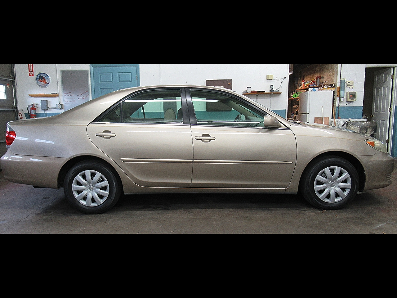 Used 2005 Toyota Camry LE for Sale in Brunswick OH 44212 Ron Ferrari