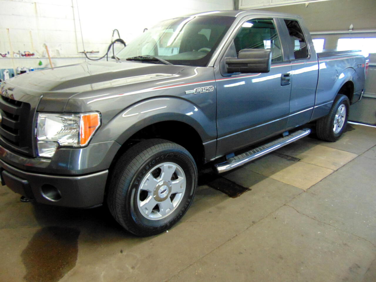 Ford F-150 STX SuperCab 6.5-ft. Bed 4WD 2010