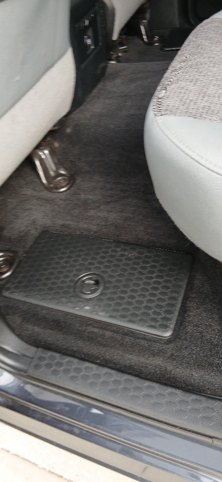 RAM 1500 SLT Quad Cab 4WD 2017