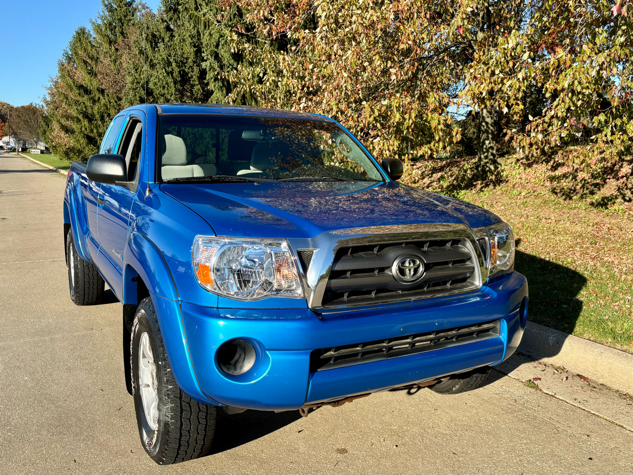 Used 2010 Toyota Tacoma Base with VIN 5TEUX4EN5AZ710022 for sale in Brunswick, OH