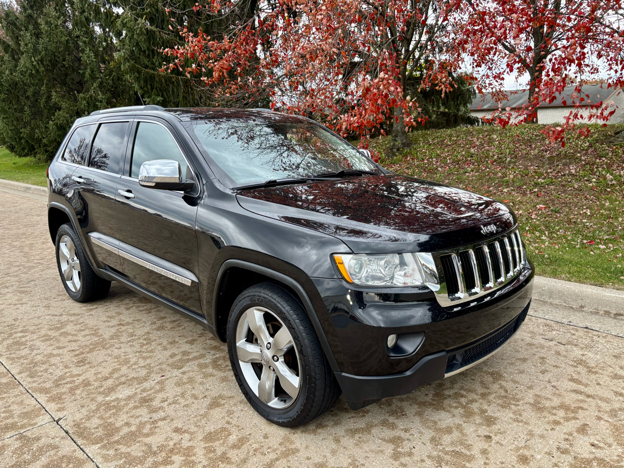 Used 2013 Jeep Grand Cherokee Limited with VIN 1C4RJFBG2DC519945 for sale in Brunswick, OH
