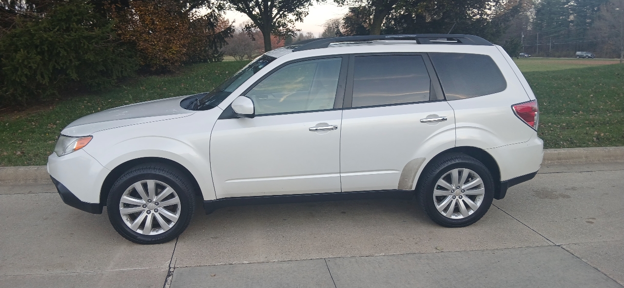 Used 2012 Subaru Forester X Premium Package with VIN JF2SHADC8CH431592 for sale in Brunswick, OH