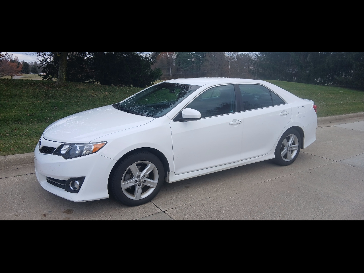 2014 Toyota Camry 4dr Sdn LE Auto