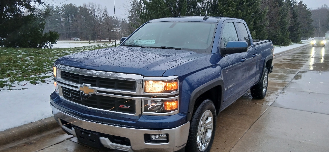 Chevrolet Silverado 1500 Crew Cab Crew Cab 143.5" WB 4WD Z71 2015