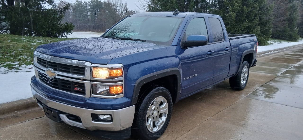 Chevrolet Silverado 1500 Crew Cab Crew Cab 143.5" WB 4WD Z71 2015