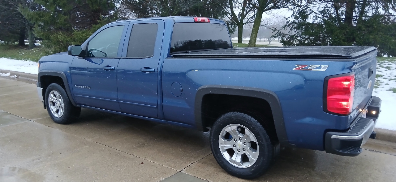Chevrolet Silverado 1500 Crew Cab Crew Cab 143.5" WB 4WD Z71 2015