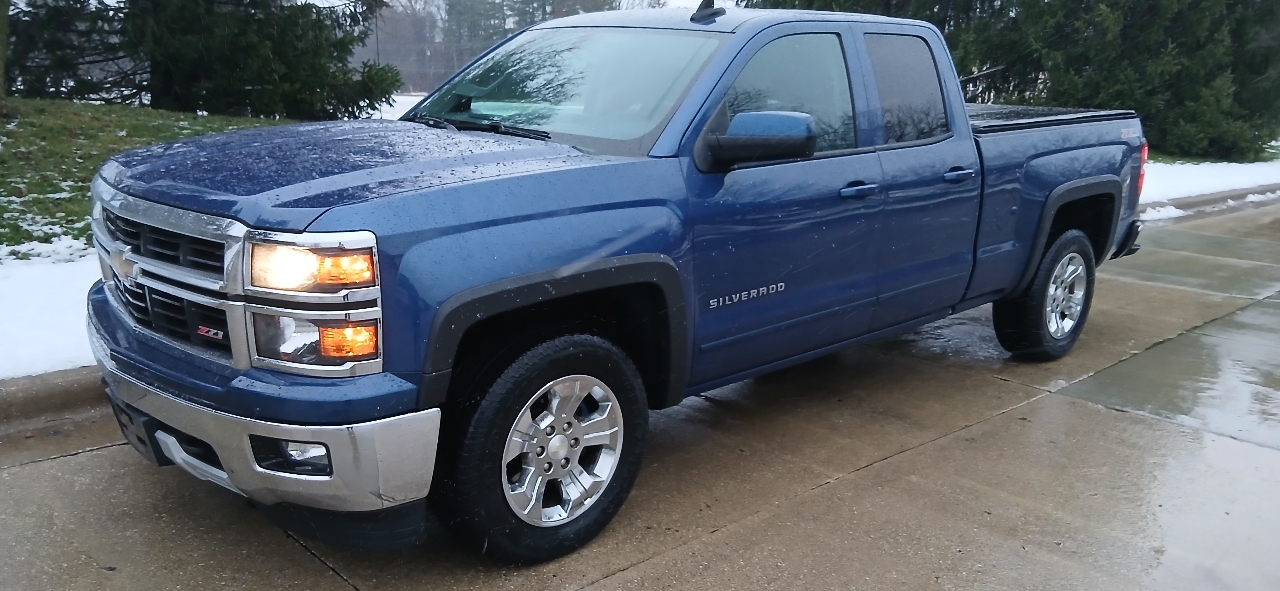 Chevrolet Silverado 1500 Crew Cab Crew Cab 143.5" WB 4WD Z71 2015