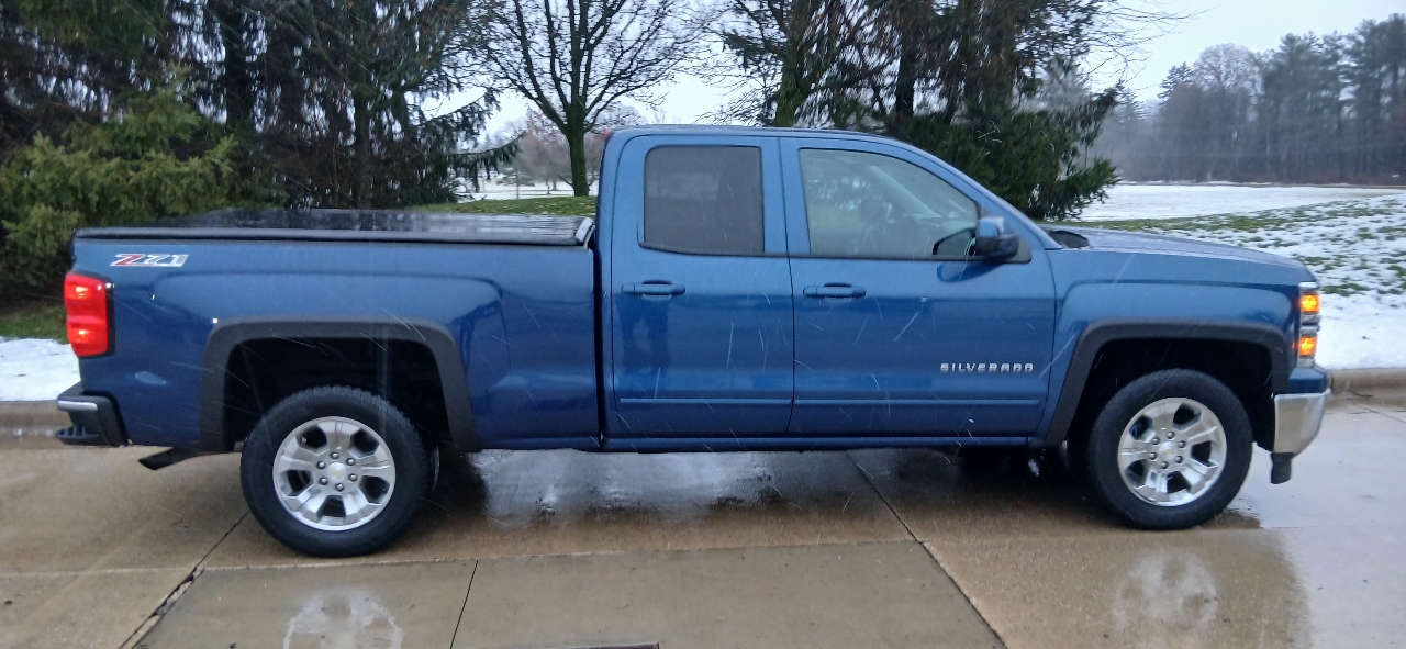 Chevrolet Silverado 1500 Crew Cab Crew Cab 143.5" WB 4WD Z71 2015