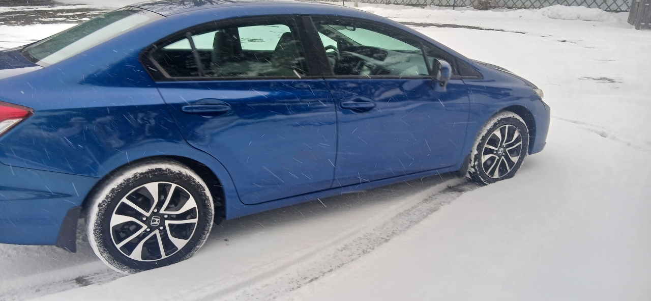 Honda Civic EX Sedan 5-Speed AT 2014