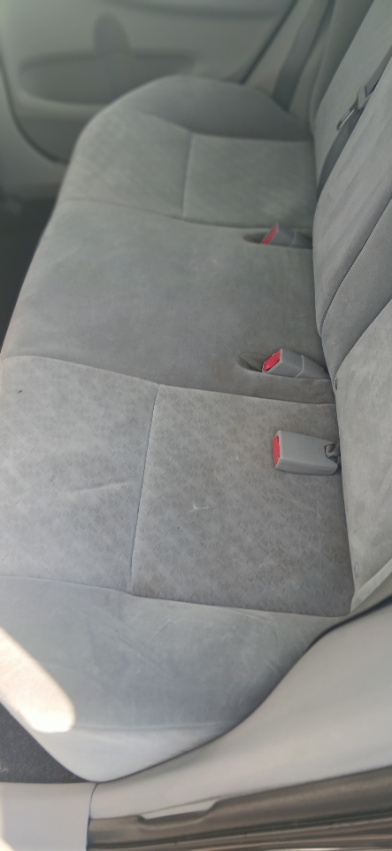 Toyota Corolla 4dr Sdn LE Manual (Natl) 2009