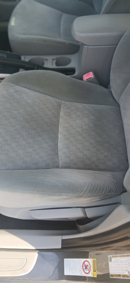 Toyota Corolla 4dr Sdn LE Manual (Natl) 2009