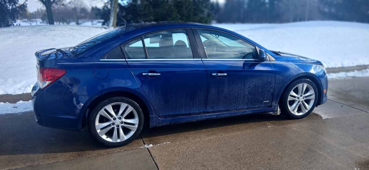 Chevrolet Cruze Limited LTZ 4D Sedan 2012