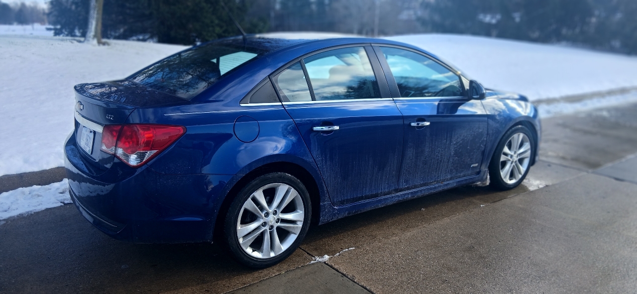 Chevrolet Cruze Limited LTZ 4D Sedan 2012
