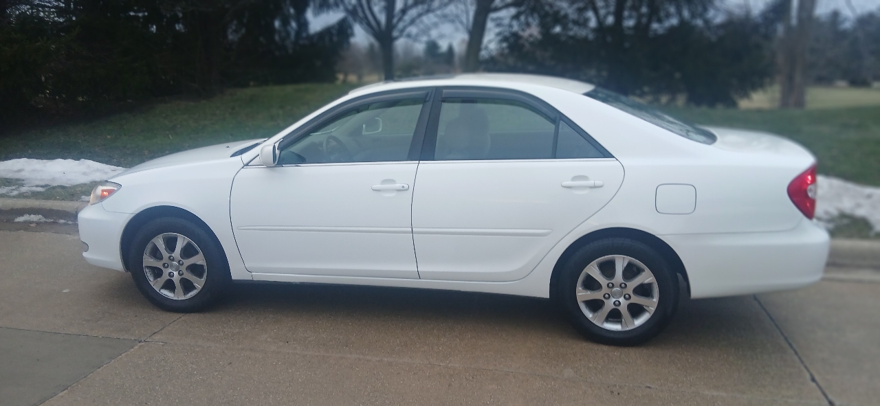 Toyota Camry LE Auto (Natl) 2004