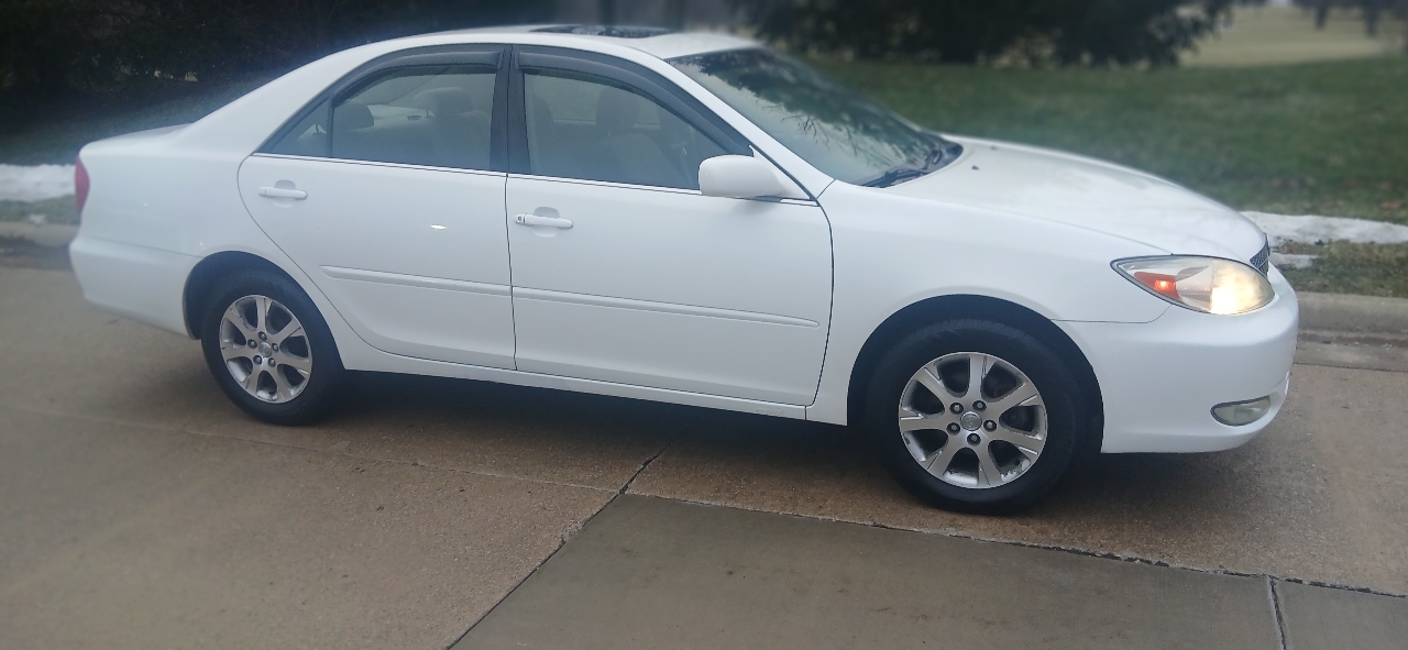 Toyota Camry LE Auto (Natl) 2004