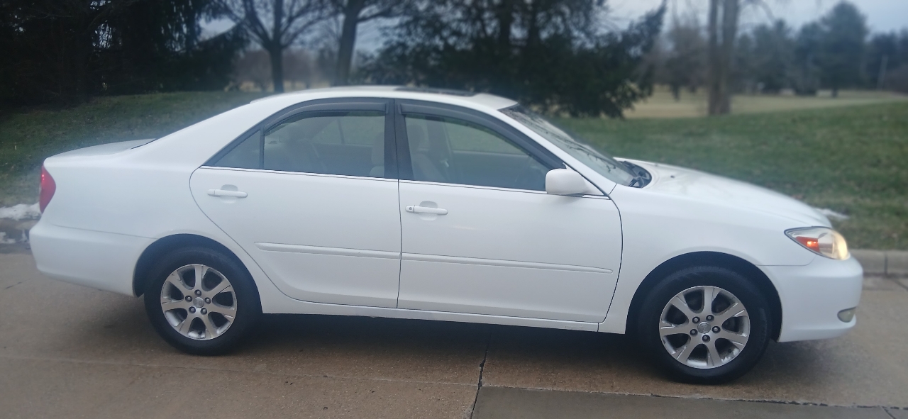 Toyota Camry LE Auto (Natl) 2004